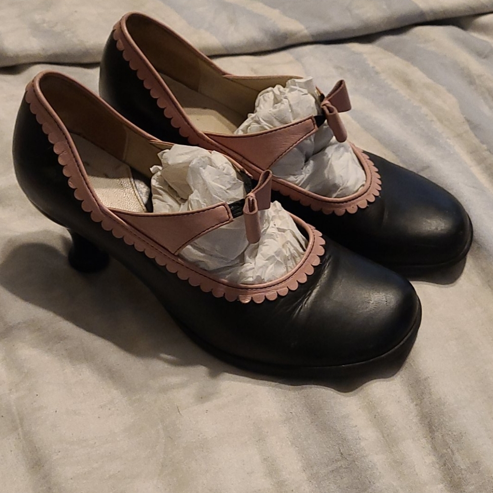 John Fluevog Daisy heels, 8.5